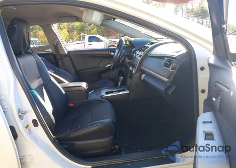 2014 Toyota Camry Se z USA, uszkodzony, nr VIN 4T1BF1FK4EU457413